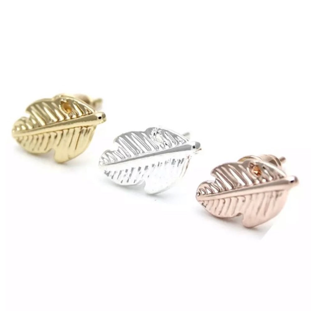 NEW!๐๐ROSE๐๐GOLDEN FEATHERS!๐๐TINY! SO CUTE! - Picture 3 of 8